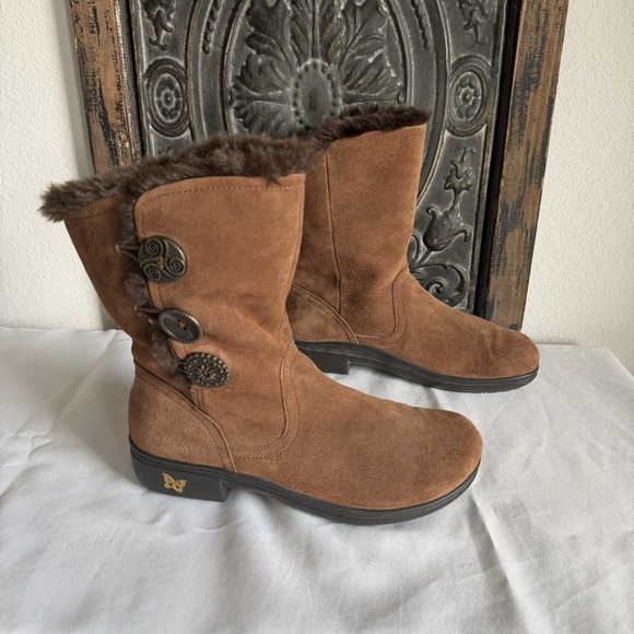 Alegria Other - Alegria Nanook Coffee Brown Leather Faux Fur Winter Boot Sz 39 EU 9/9.5 US